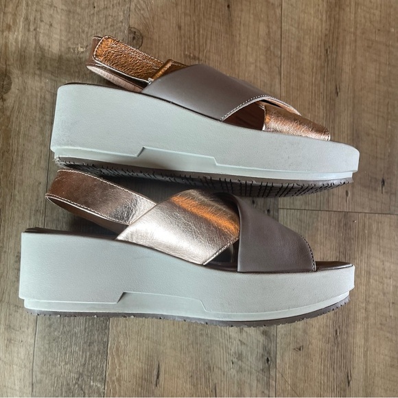 Stonefly Second Skin Metallic Sandals - Picture 5 of 8